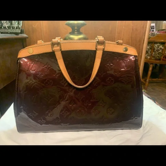 Louis Vuitton Bag - Picture 3 of 5